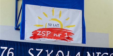 Powiększ grafikę: 50-lecie-sp76-i-30-lecie-p72-5850.jpg