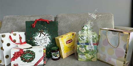 Powiększ grafikę: dzien-babci-i-dziadka-670367.jpg