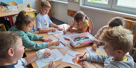 Powiększ grafikę: jesienne-wiesci-ze-swietlicy-654479.jpg