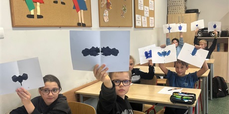 Powiększ grafikę: kleksografia-w-4b-649070.jpg