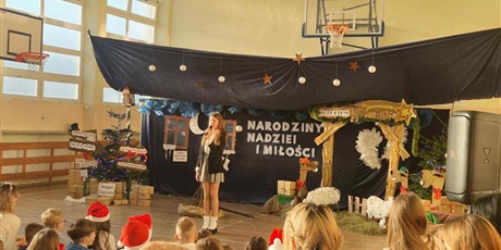 Powiększ grafikę: w-oczekiwaniu-na-swieta-667167.jpg