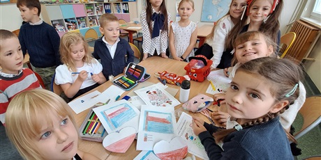 Powiększ grafikę: w-swietlicy-655122.jpg