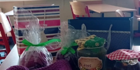 Powiększ grafikę: wolontariat-655129.jpg